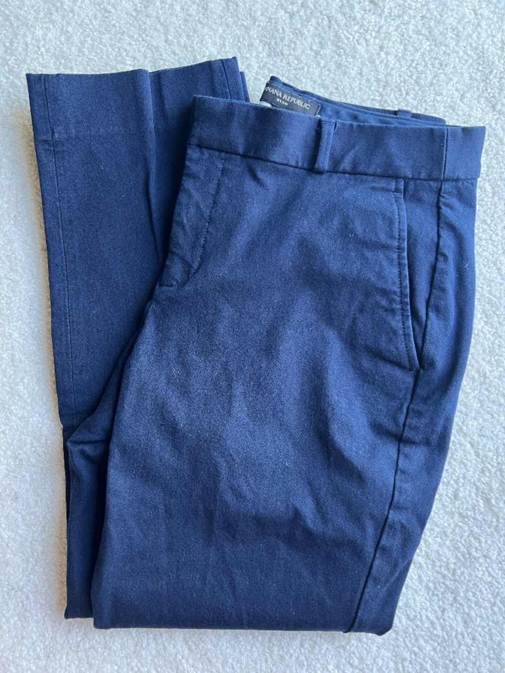 Banana Republic Ryan Pant in Navy - Size 6S